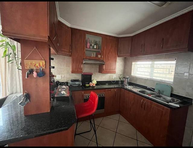 3 BEDROOM TOWNHOUSE FOR SALE IN RIVERSPRAY LIFESTYLE ESTATE